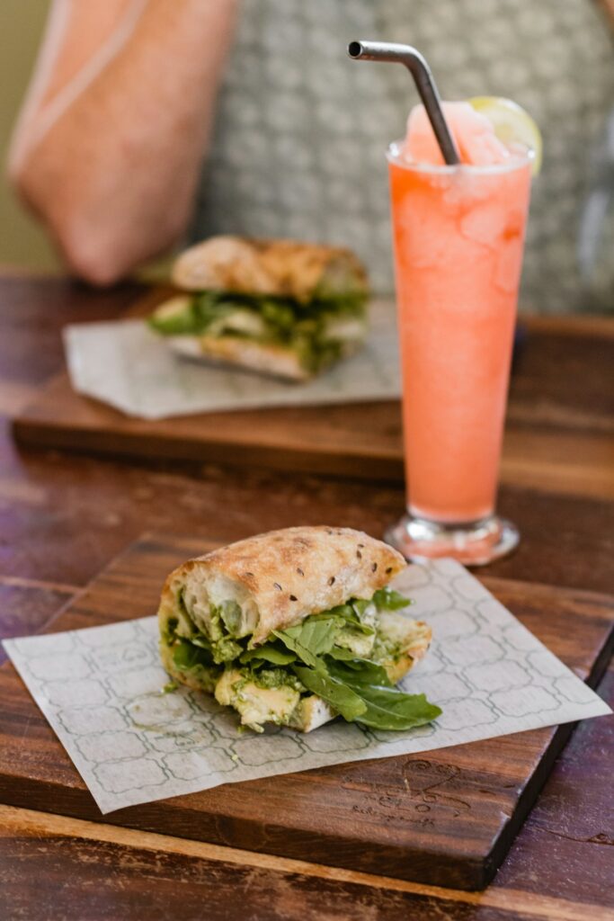 Sándwich Ave Palta en Pan Ciabatta